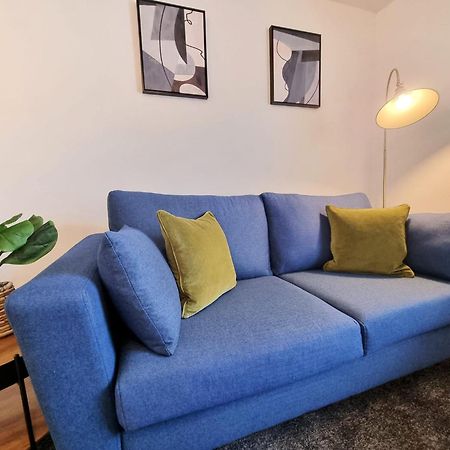 Cosy Apartment Nearby Train Station! Watford  Exteriér fotografie